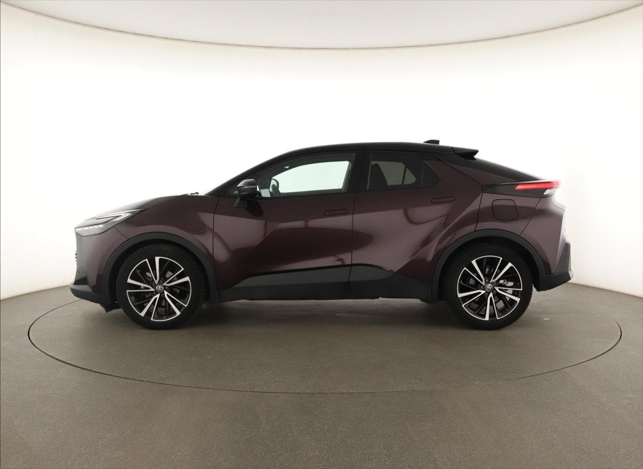2024 Toyota C-HR - 7