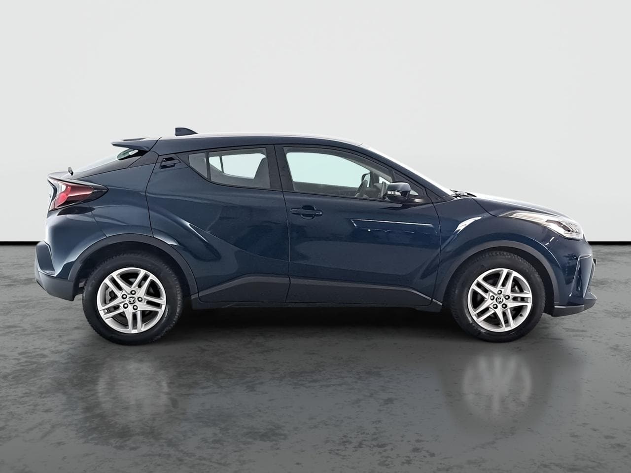 2023 Toyota C-HR - 9