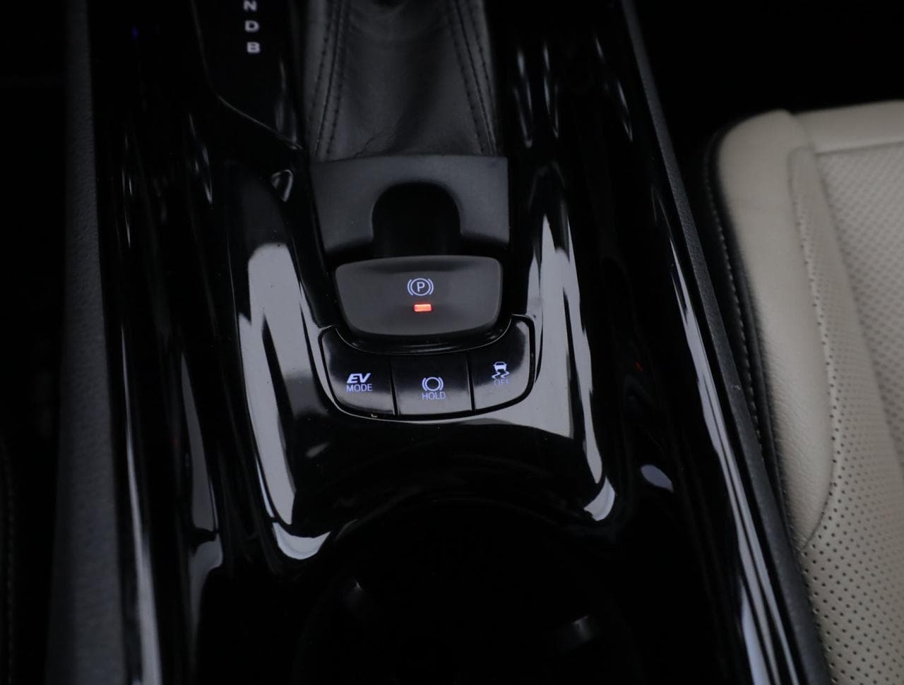 2018 Toyota C-HR - 26