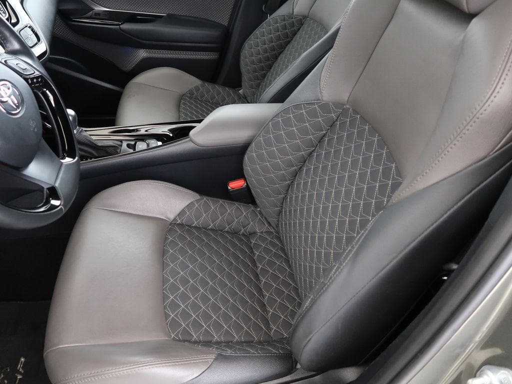 2021 Toyota C-HR - 9