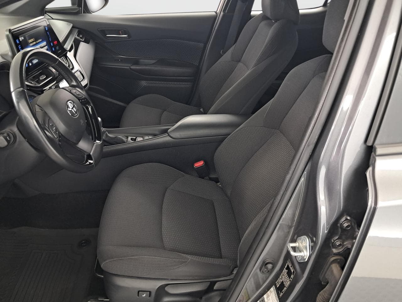 2019 Toyota C-HR - 16