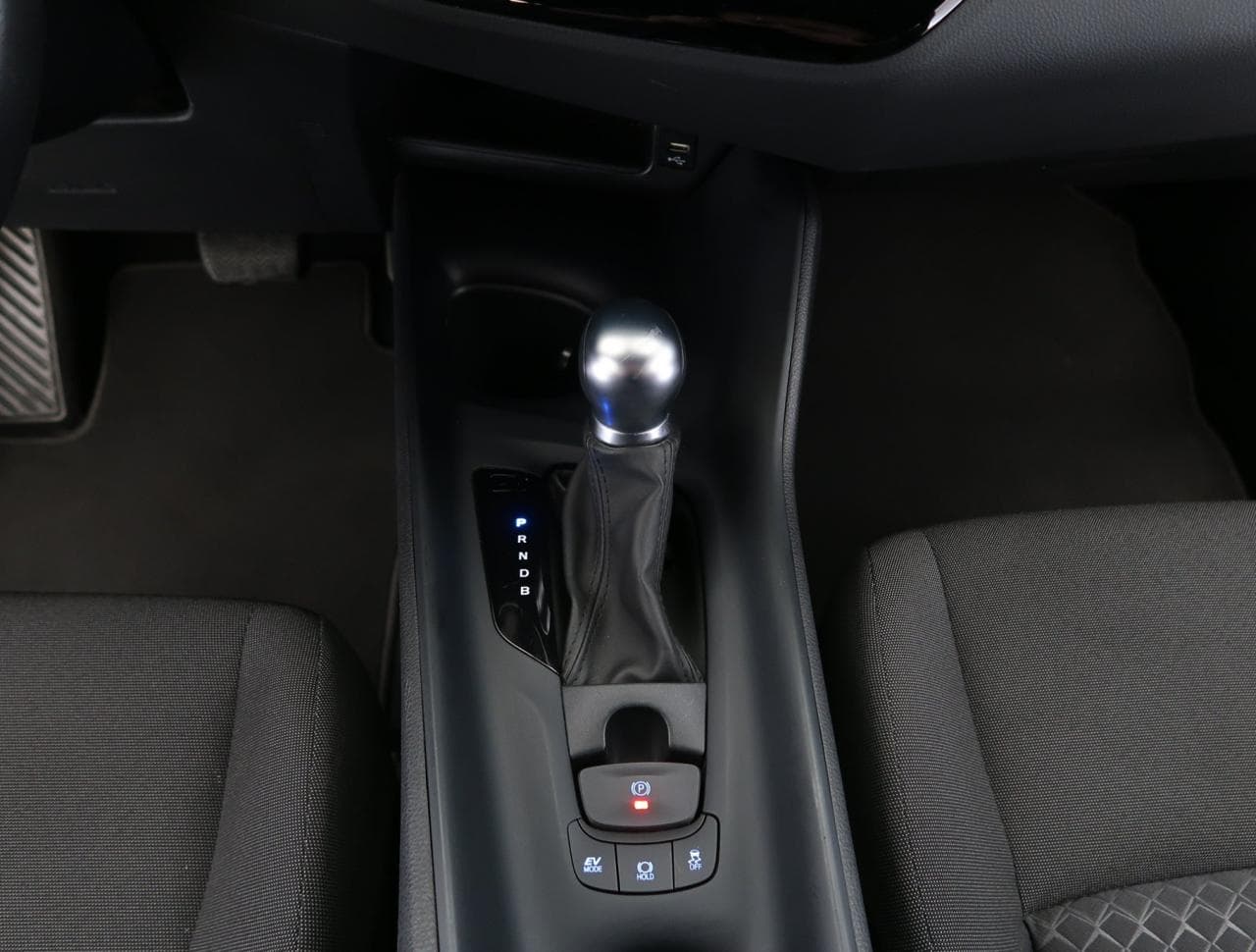 2022 Toyota C-HR - 19