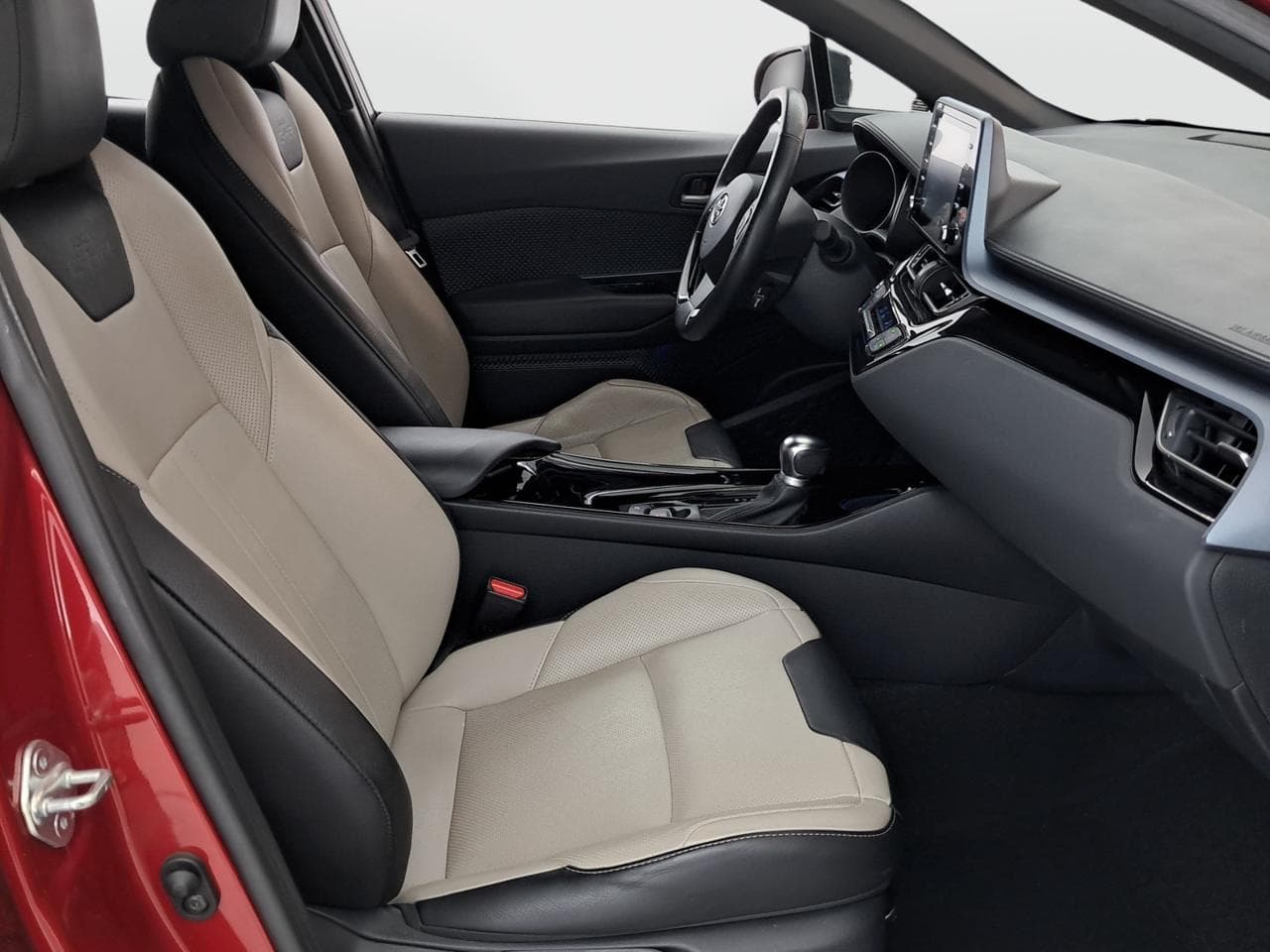 2020 Toyota C-HR - 12