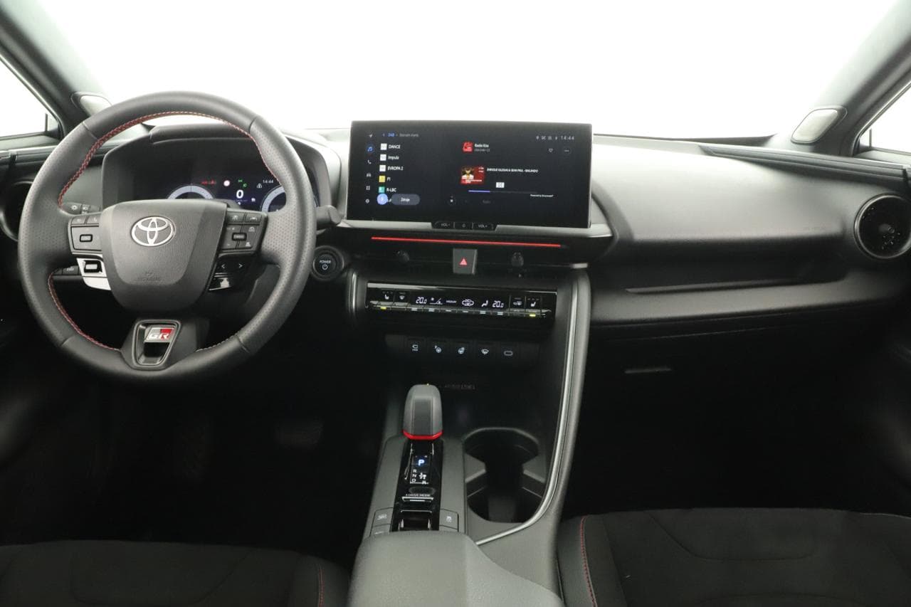 2024 Toyota C-HR - 9