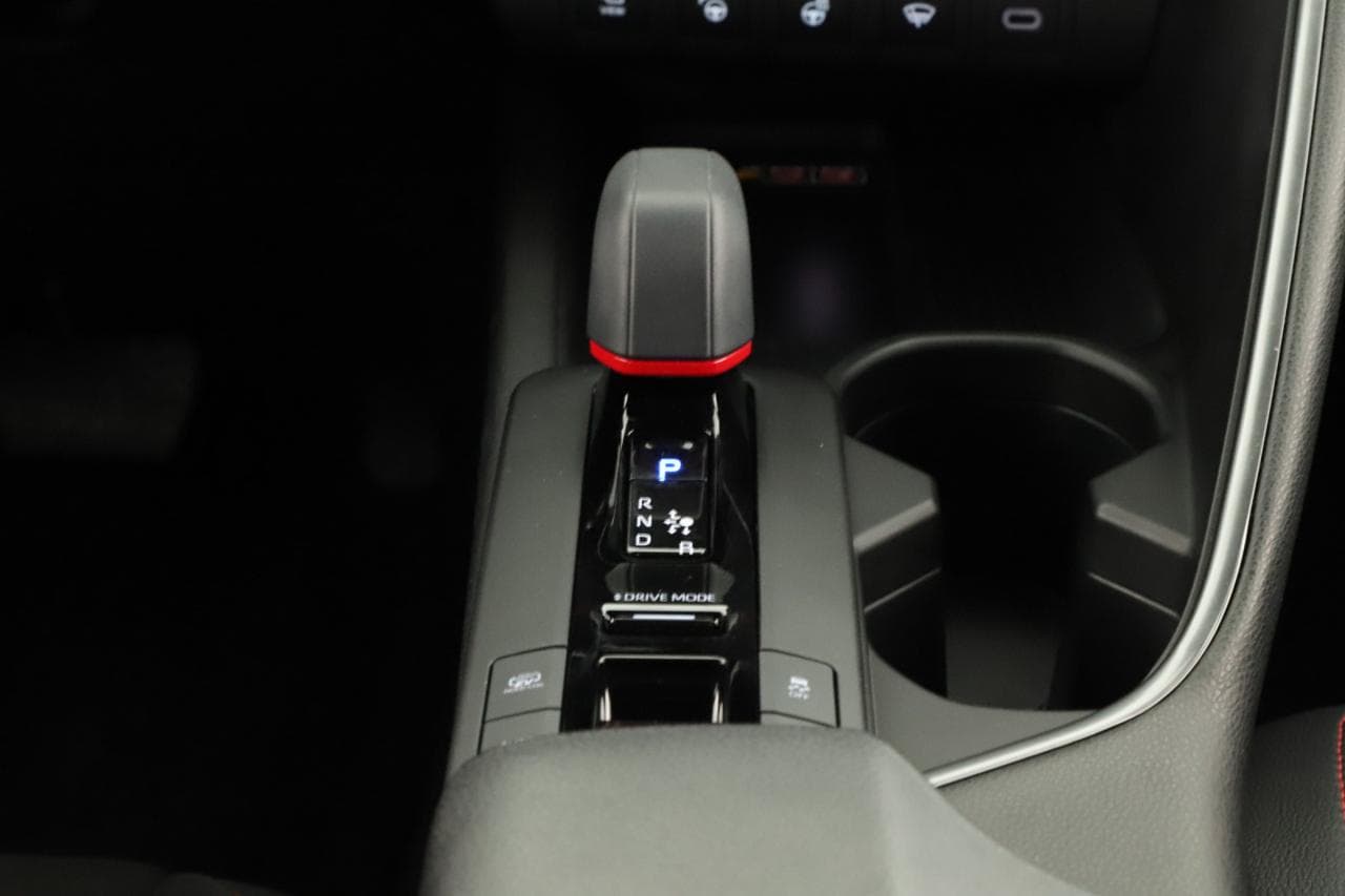 2024 Toyota C-HR - 20