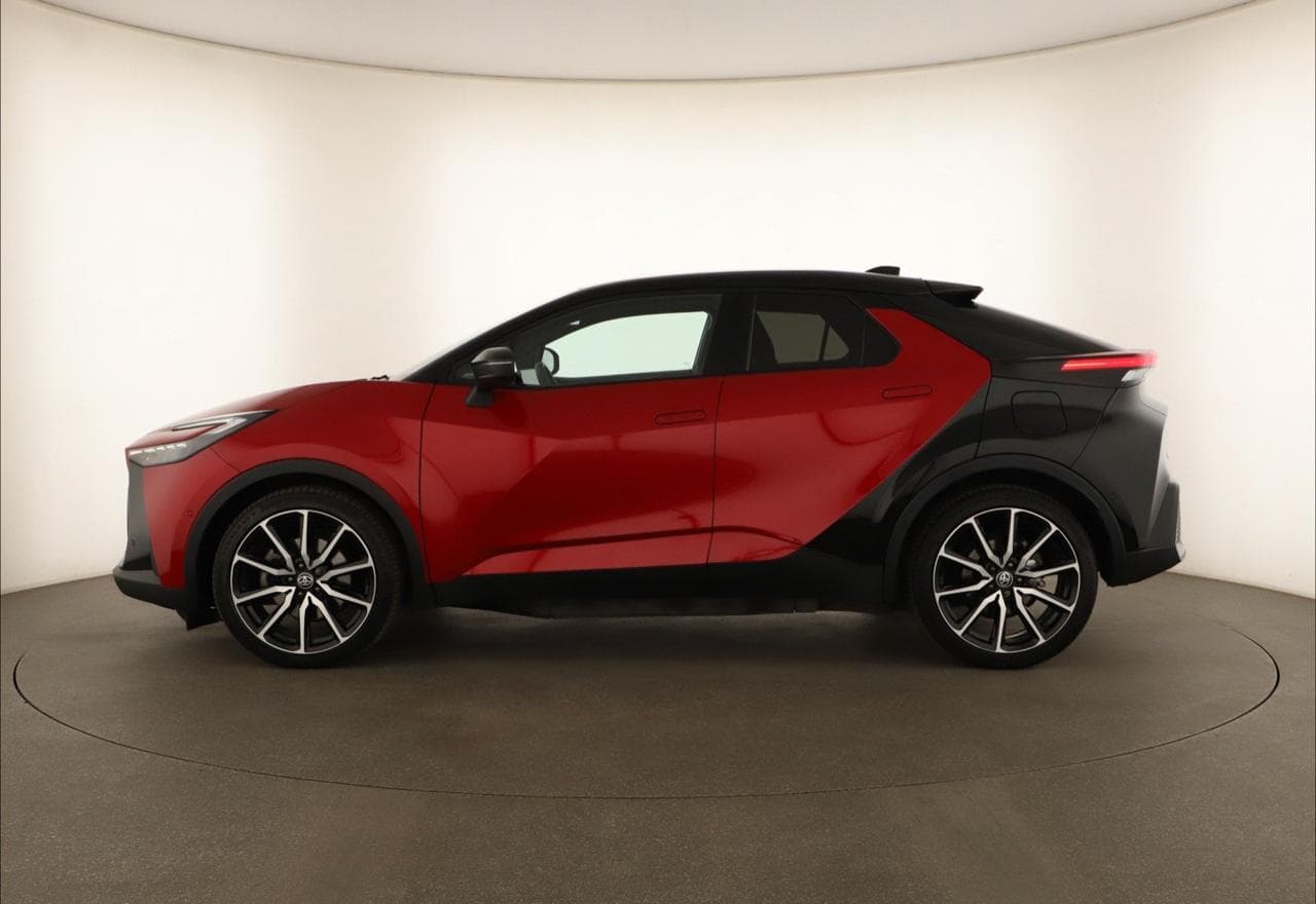 2024 Toyota C-HR - 4