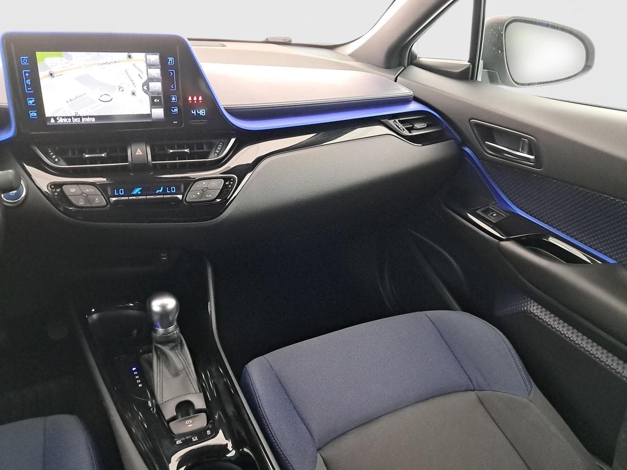 2016 Toyota C-HR - 11