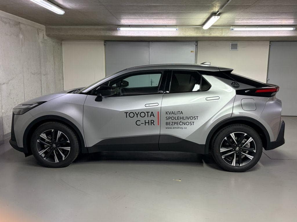 2026 Toyota C-HR - 8
