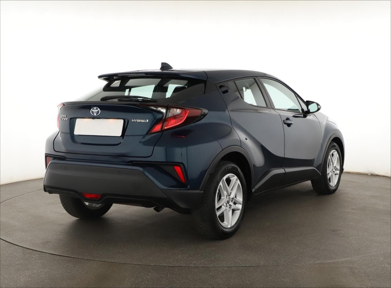 2023 Toyota C-HR - 7