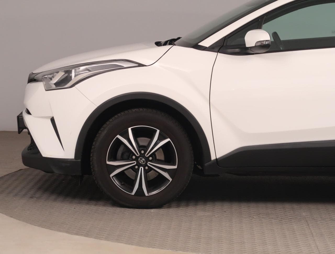 2018 Toyota C-HR - 20