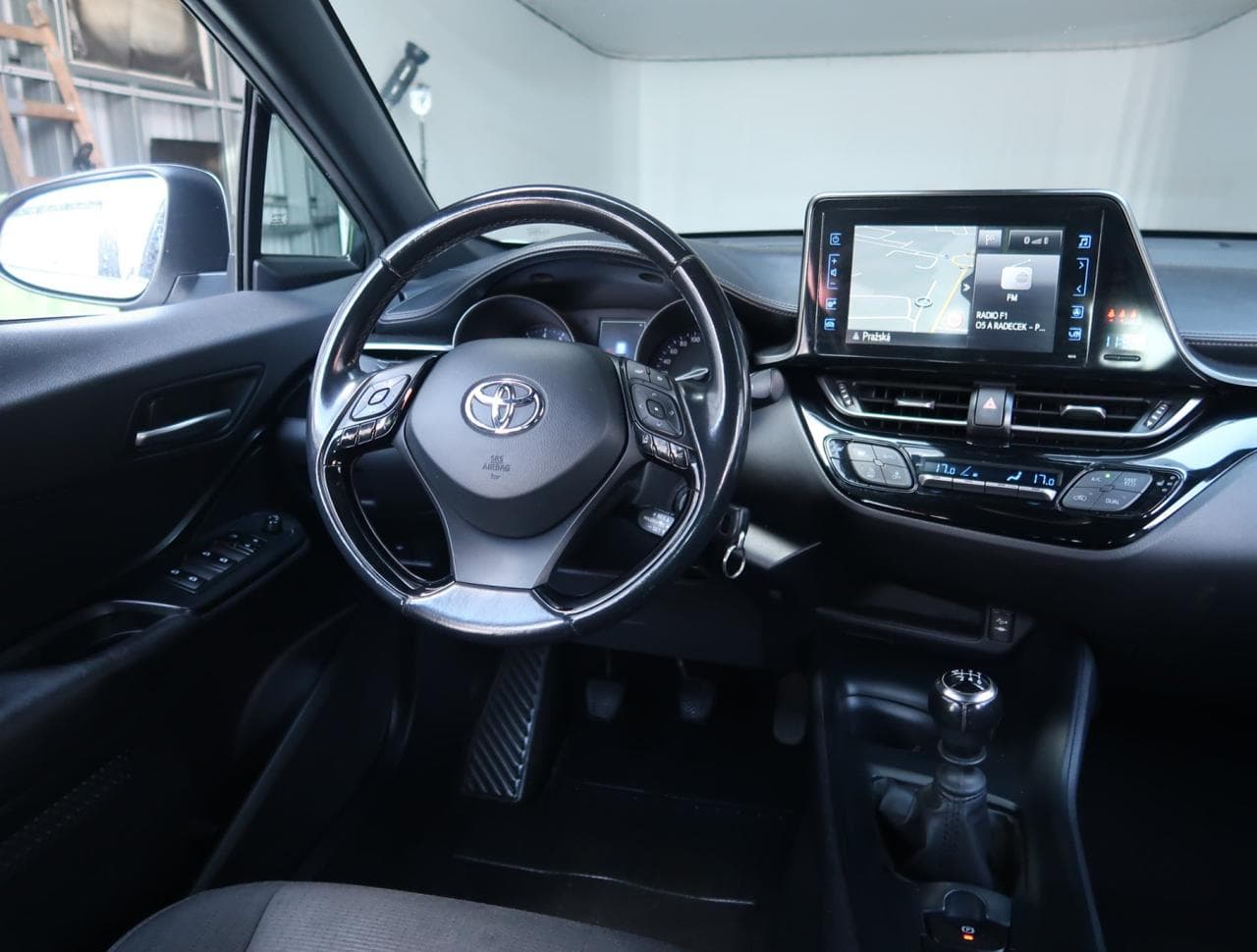 2018 Toyota C-HR - 9