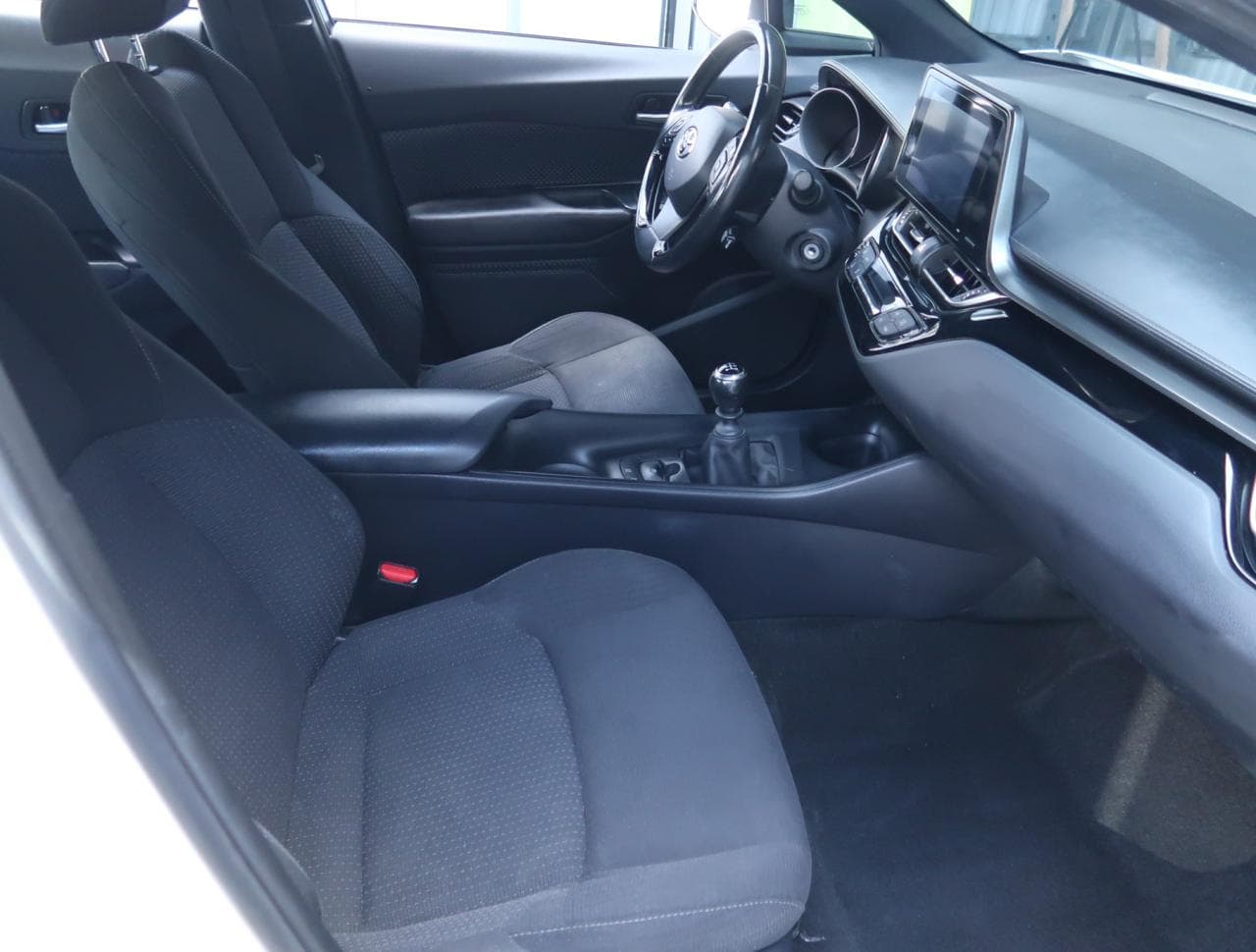 2018 Toyota C-HR - 12
