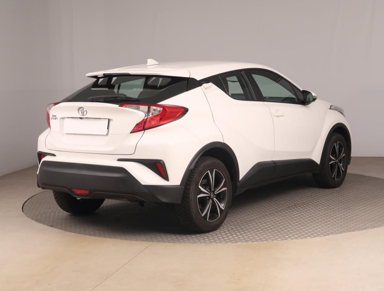 2018 Toyota C-HR - 7