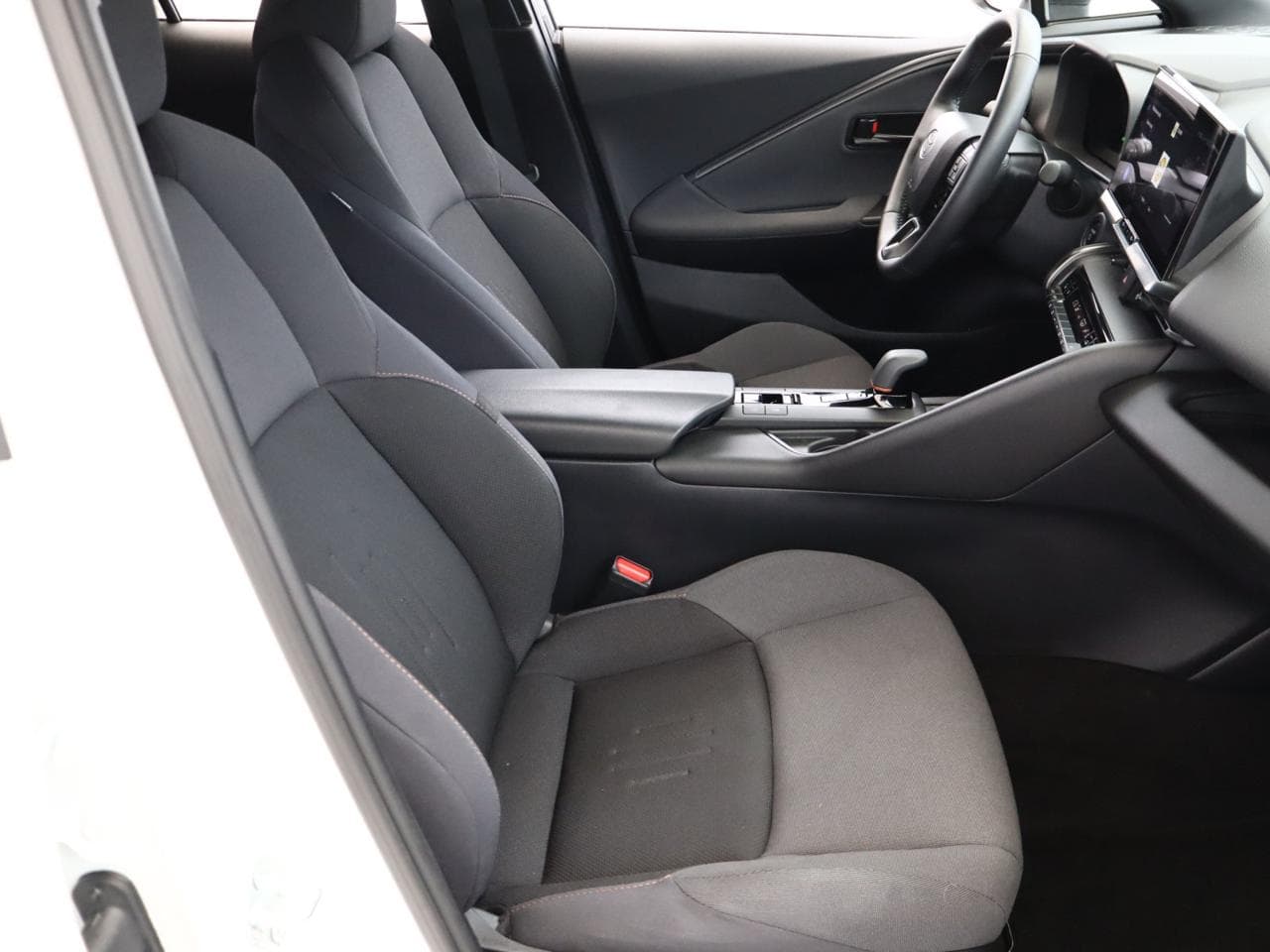 2024 Toyota C-HR - 10