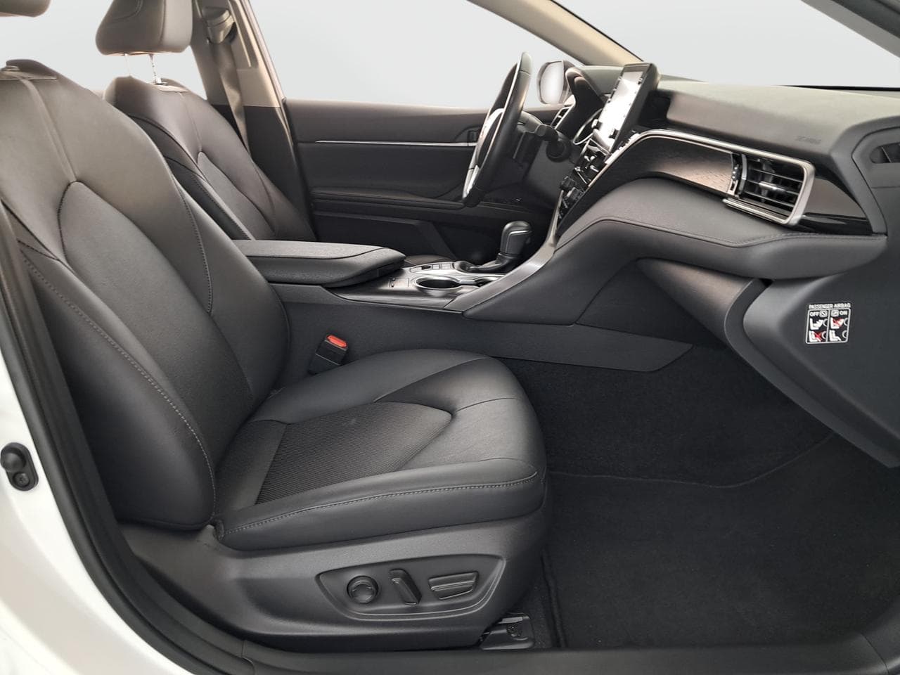 2023 Toyota CAMRY - 12