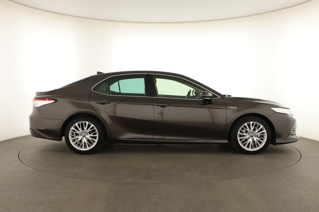 2020 Toyota CAMRY - 8