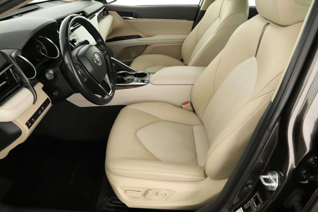 2020 Toyota CAMRY - 13
