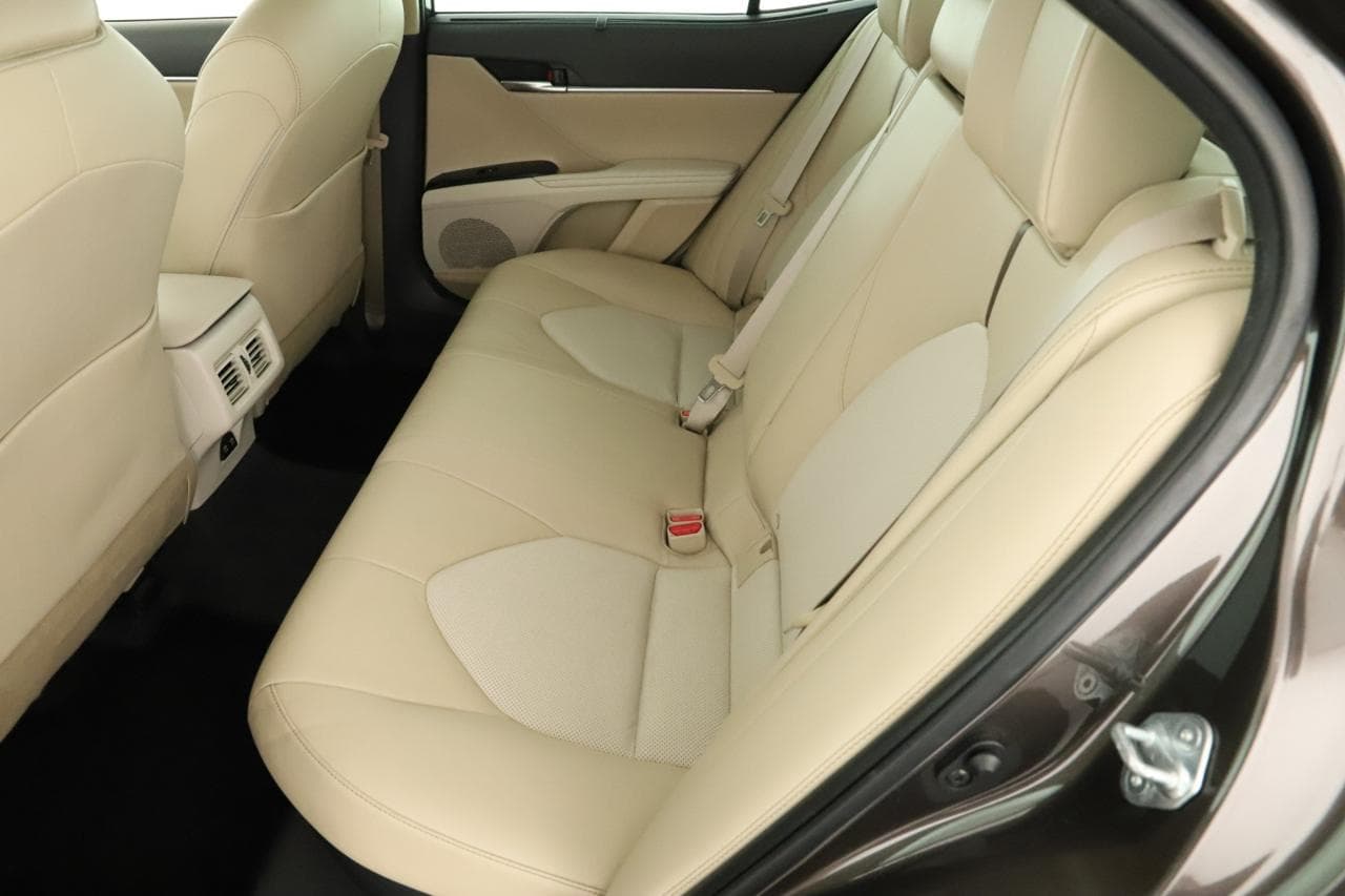 2020 Toyota CAMRY - 12