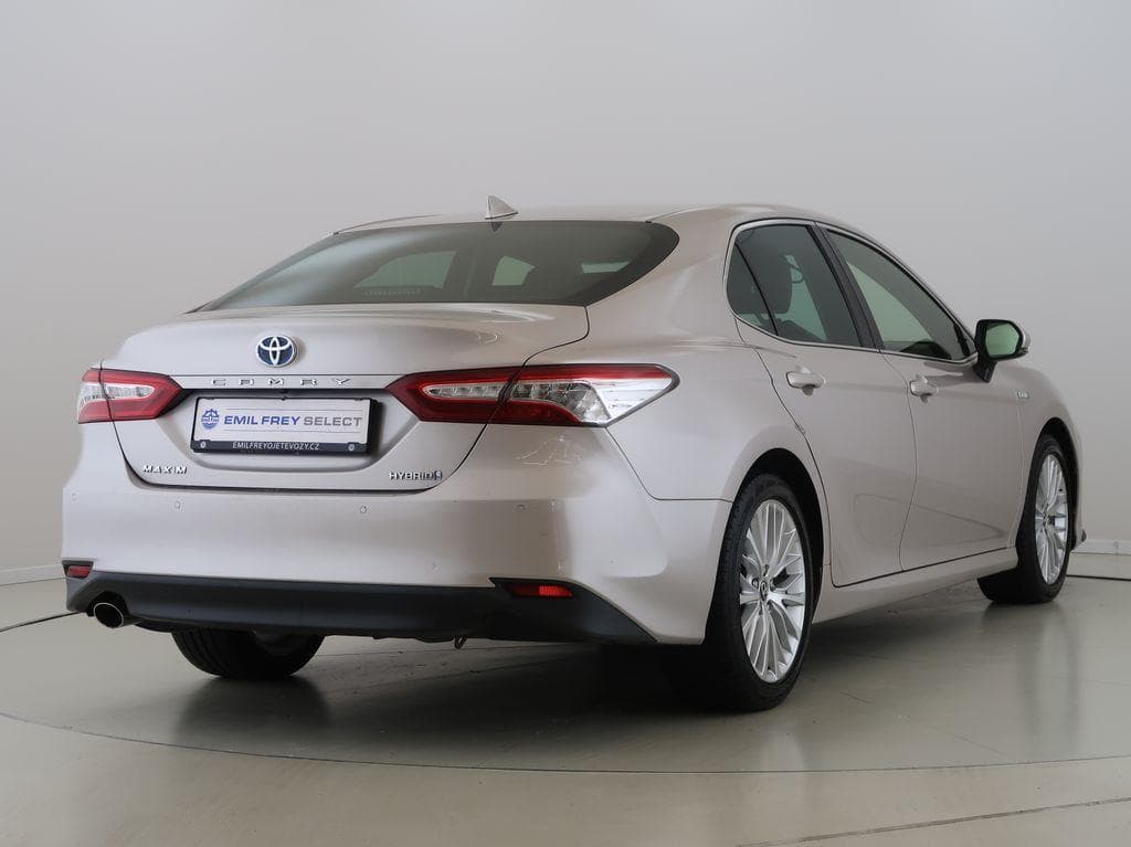 2019 Toyota CAMRY - 5