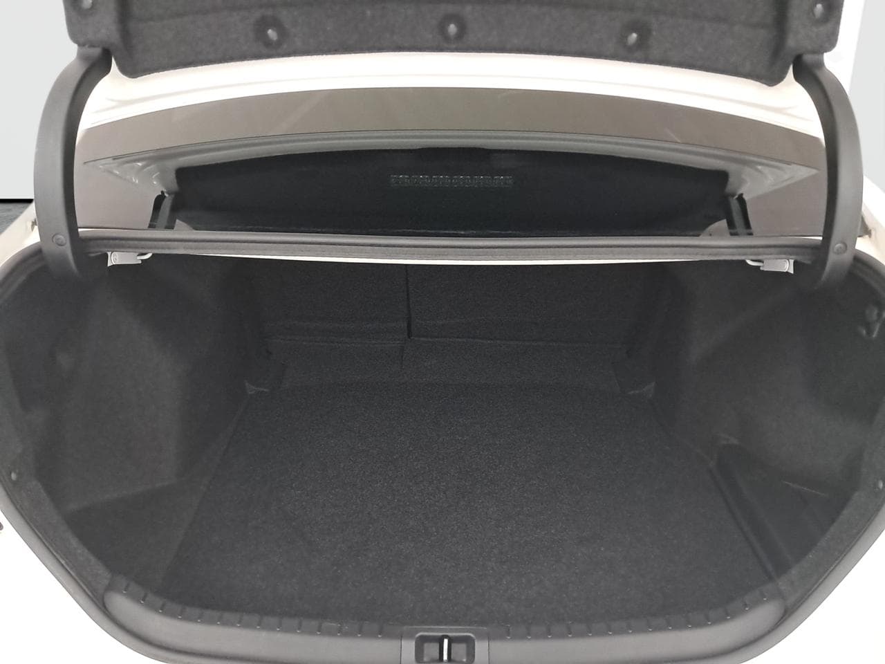 2017 Toyota COROLLA - 35