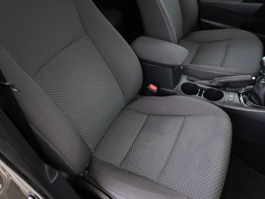 2017 Toyota COROLLA - 13