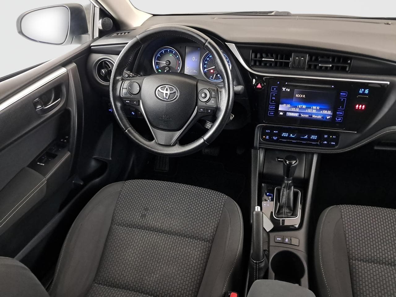 2018 Toyota COROLLA - 9