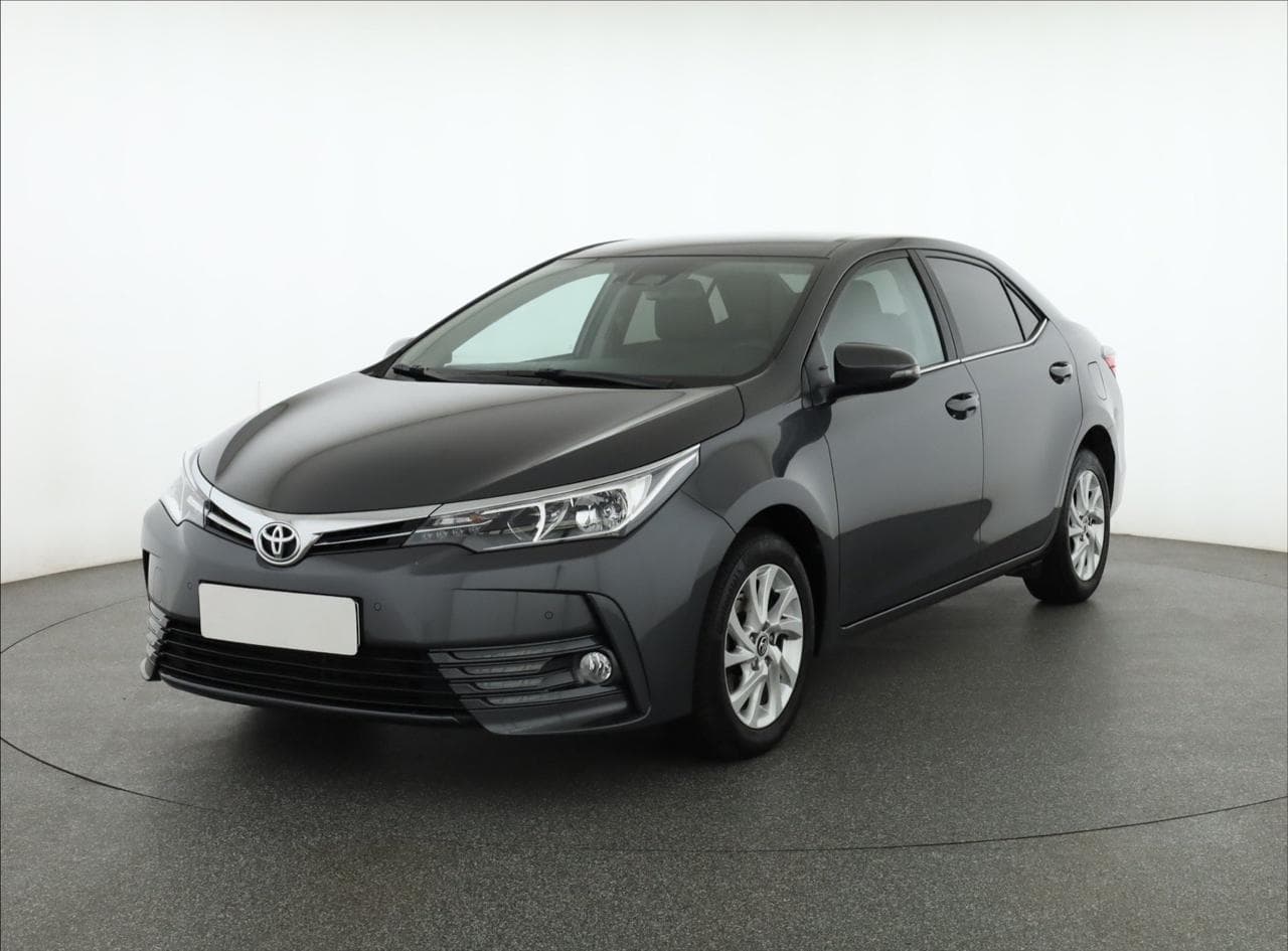 2018 Toyota COROLLA - 3