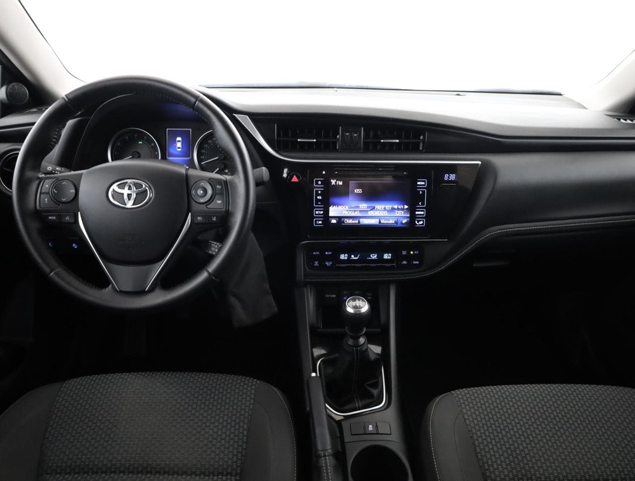 2018 Toyota COROLLA - 9
