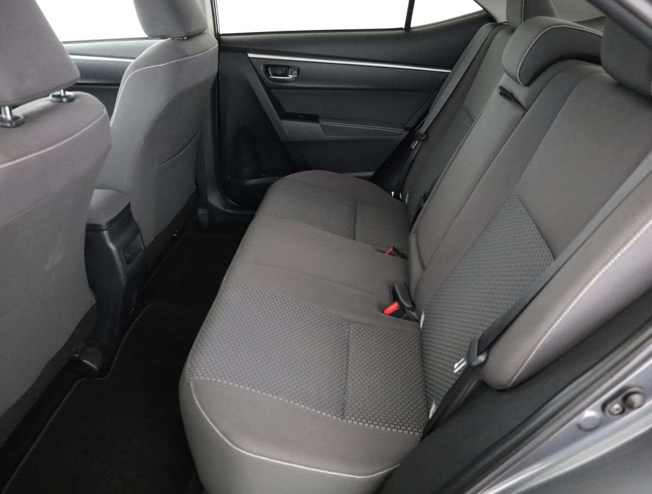 2018 Toyota COROLLA - 12