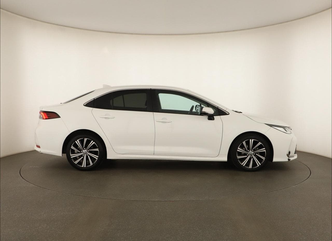 2023 Toyota COROLLA - 8