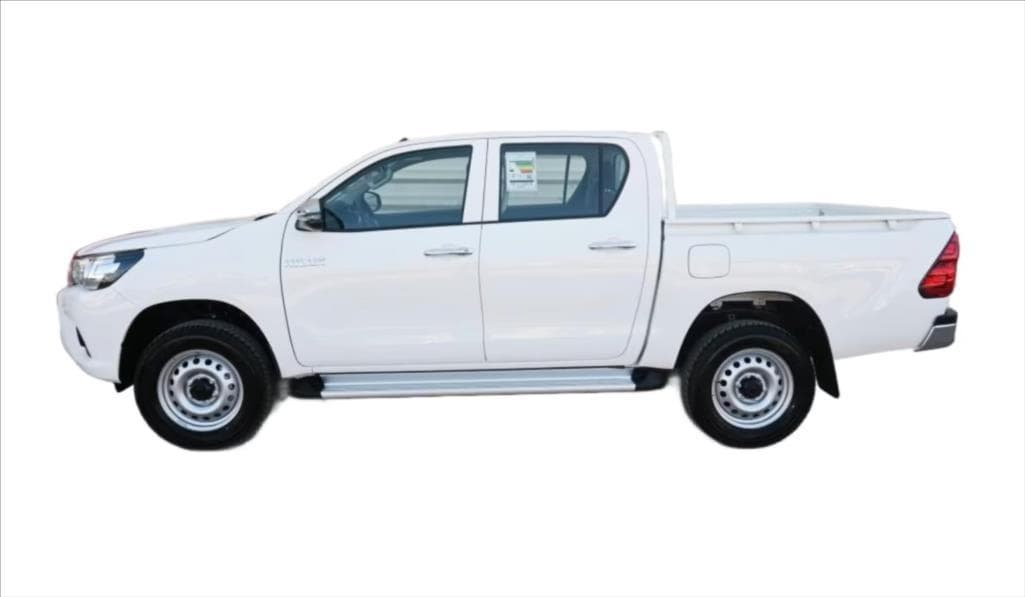 2025 Toyota Hilux - 2