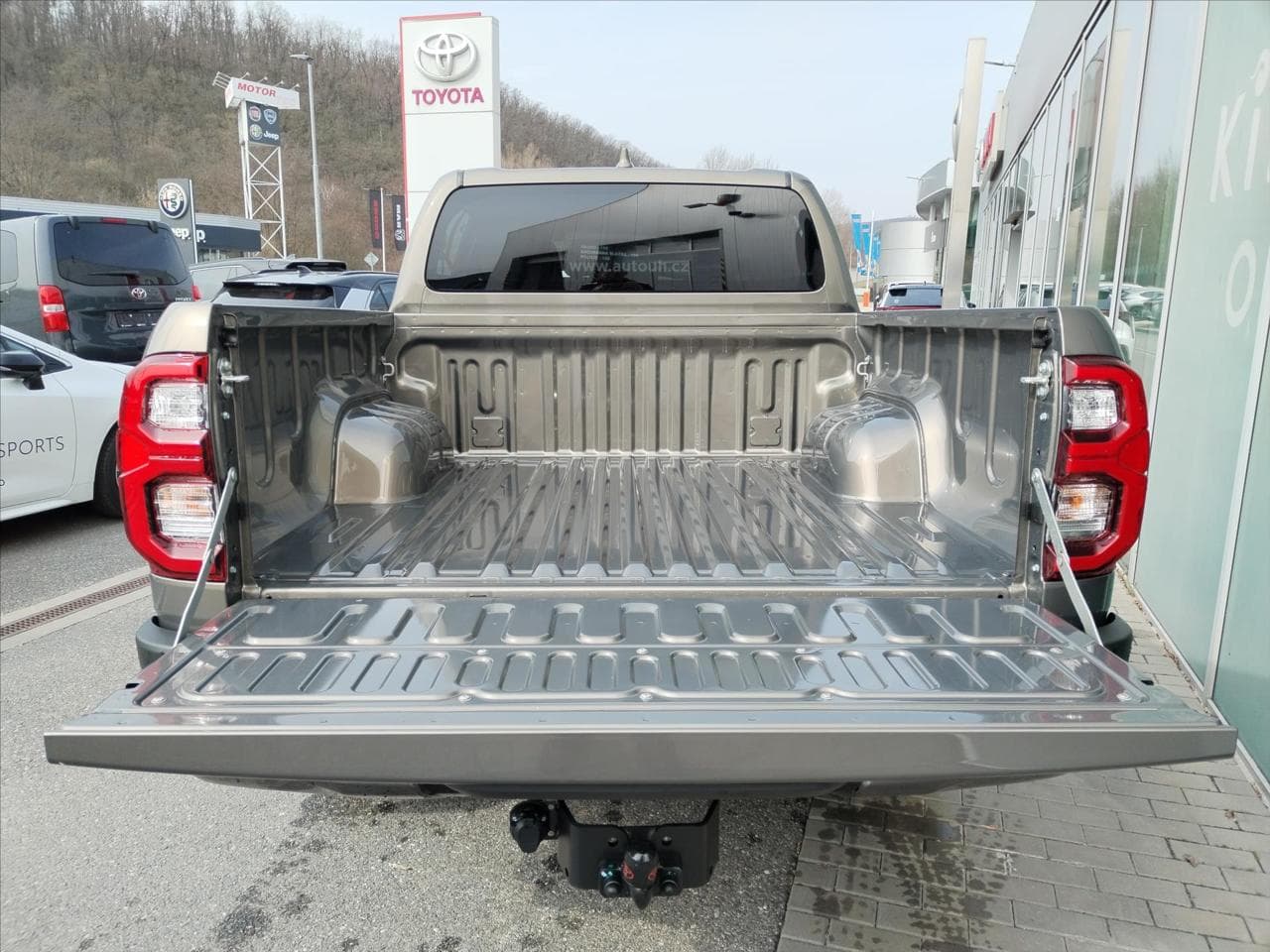 2025 Toyota Hilux - 23