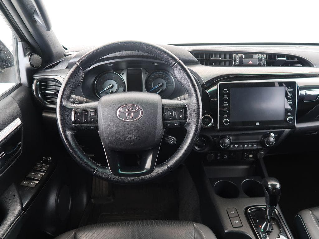 2022 Toyota HILUX - 18