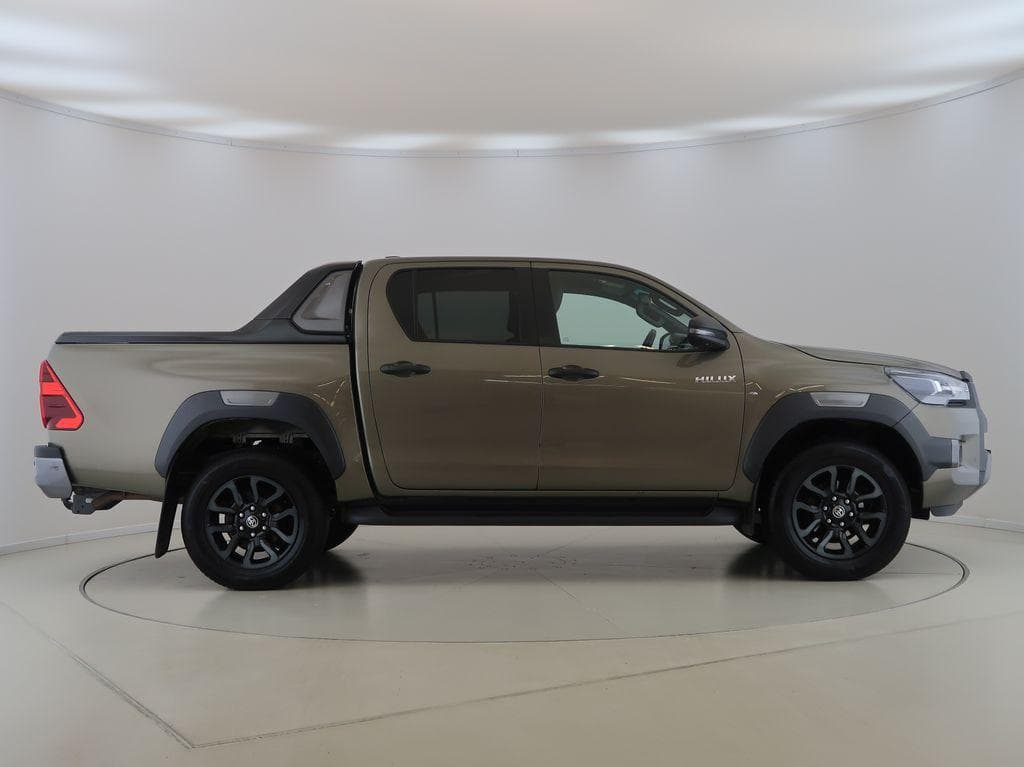2022 Toyota HILUX - 4