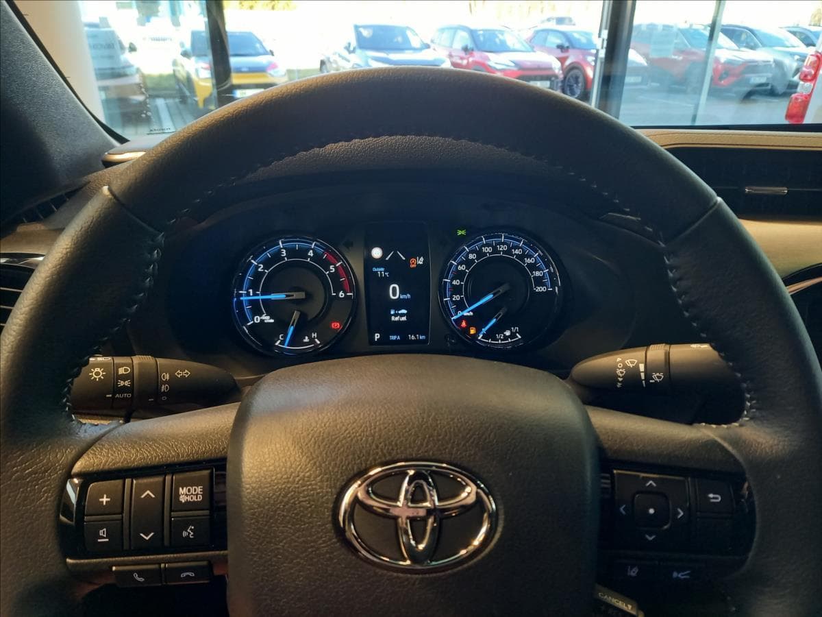 2026 Toyota HILUX - 14