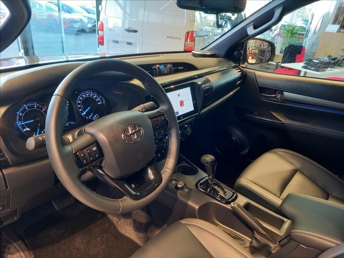 2026 Toyota HILUX - 7