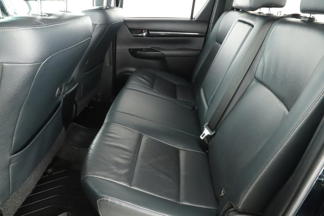 2019 Toyota HILUX - 12