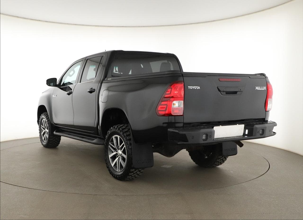 2019 Toyota HILUX - 5