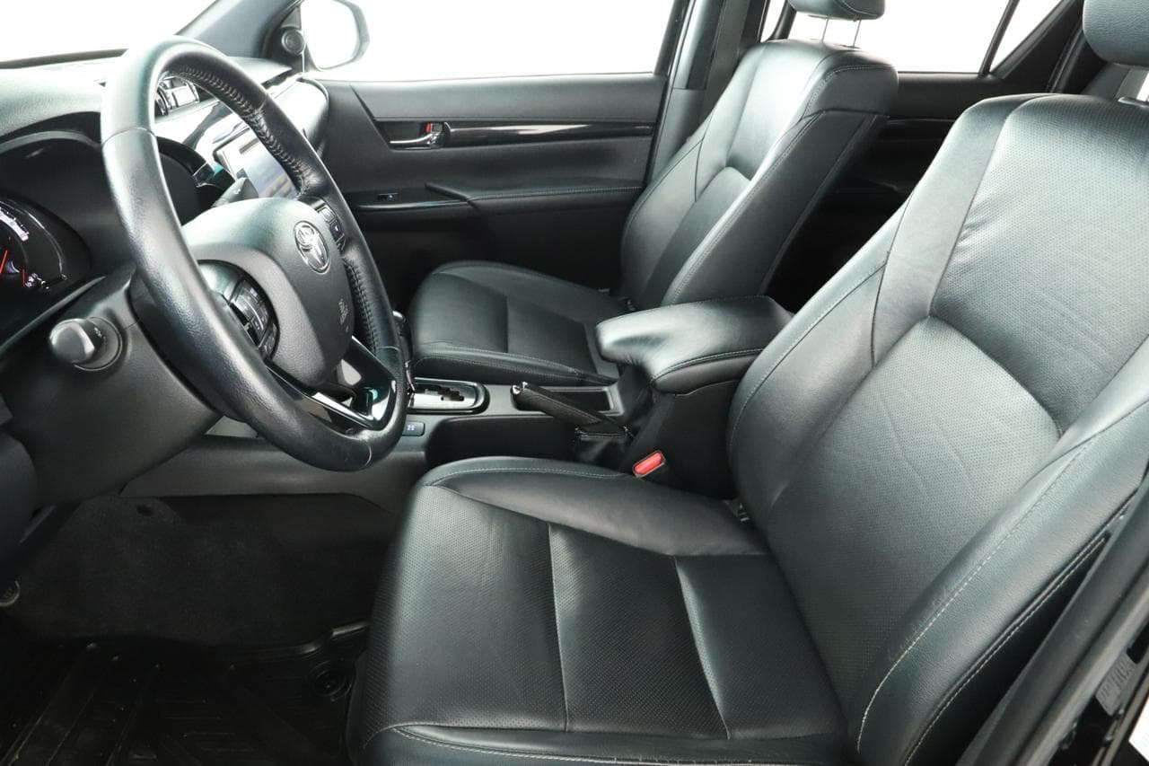 2019 Toyota HILUX - 13