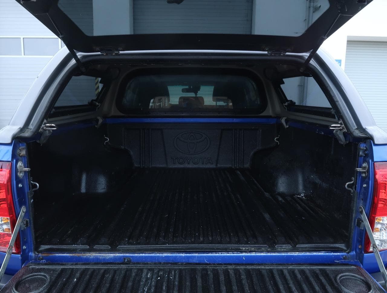 2019 Toyota HILUX - 20