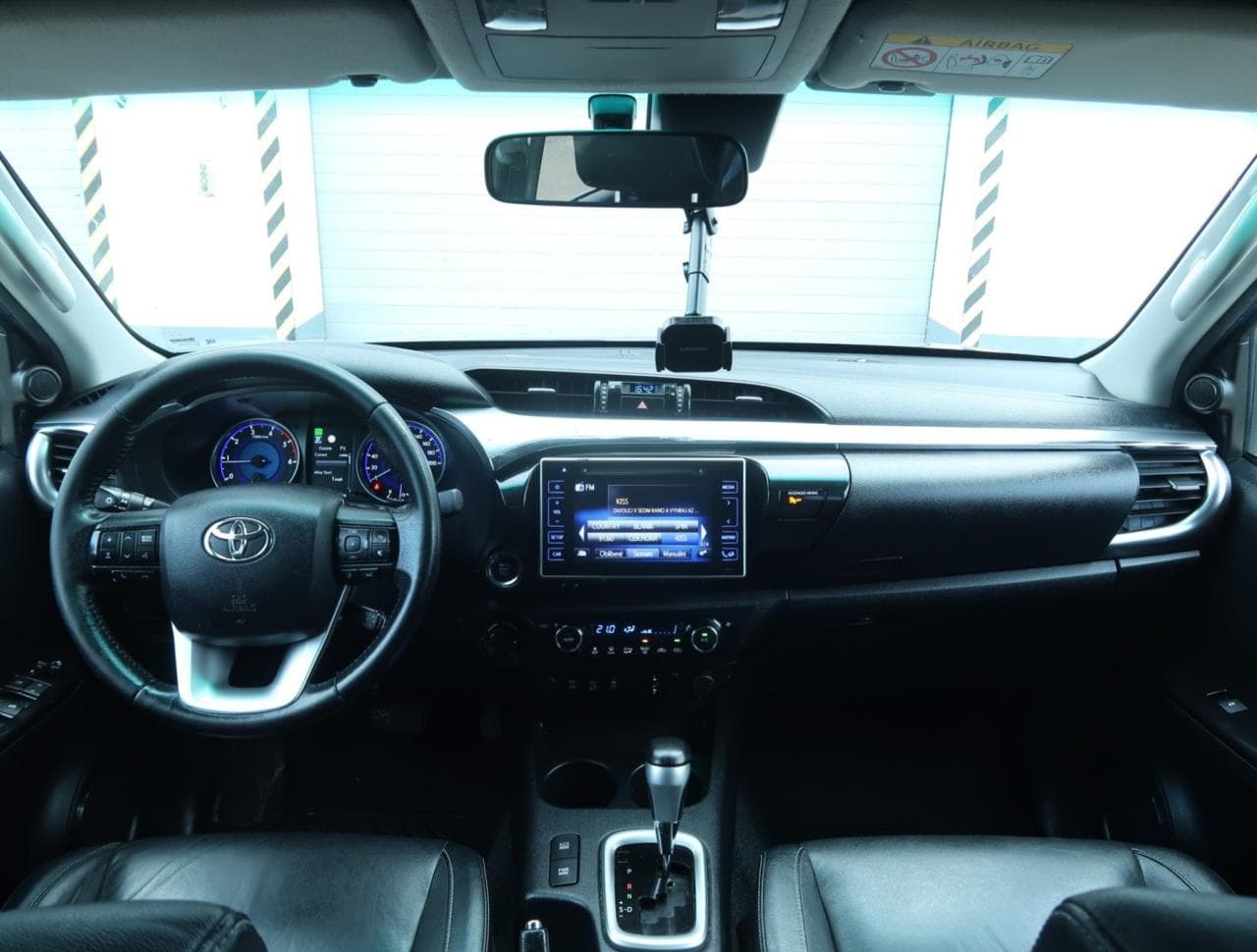 2019 Toyota HILUX - 10