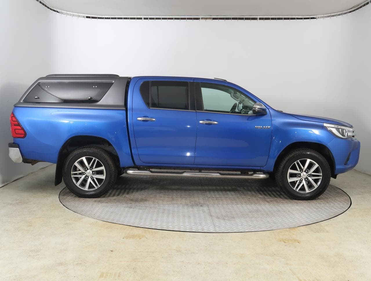 2019 Toyota HILUX - 8