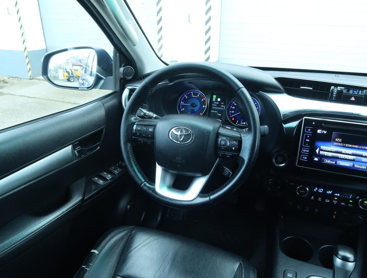2019 Toyota HILUX - 9