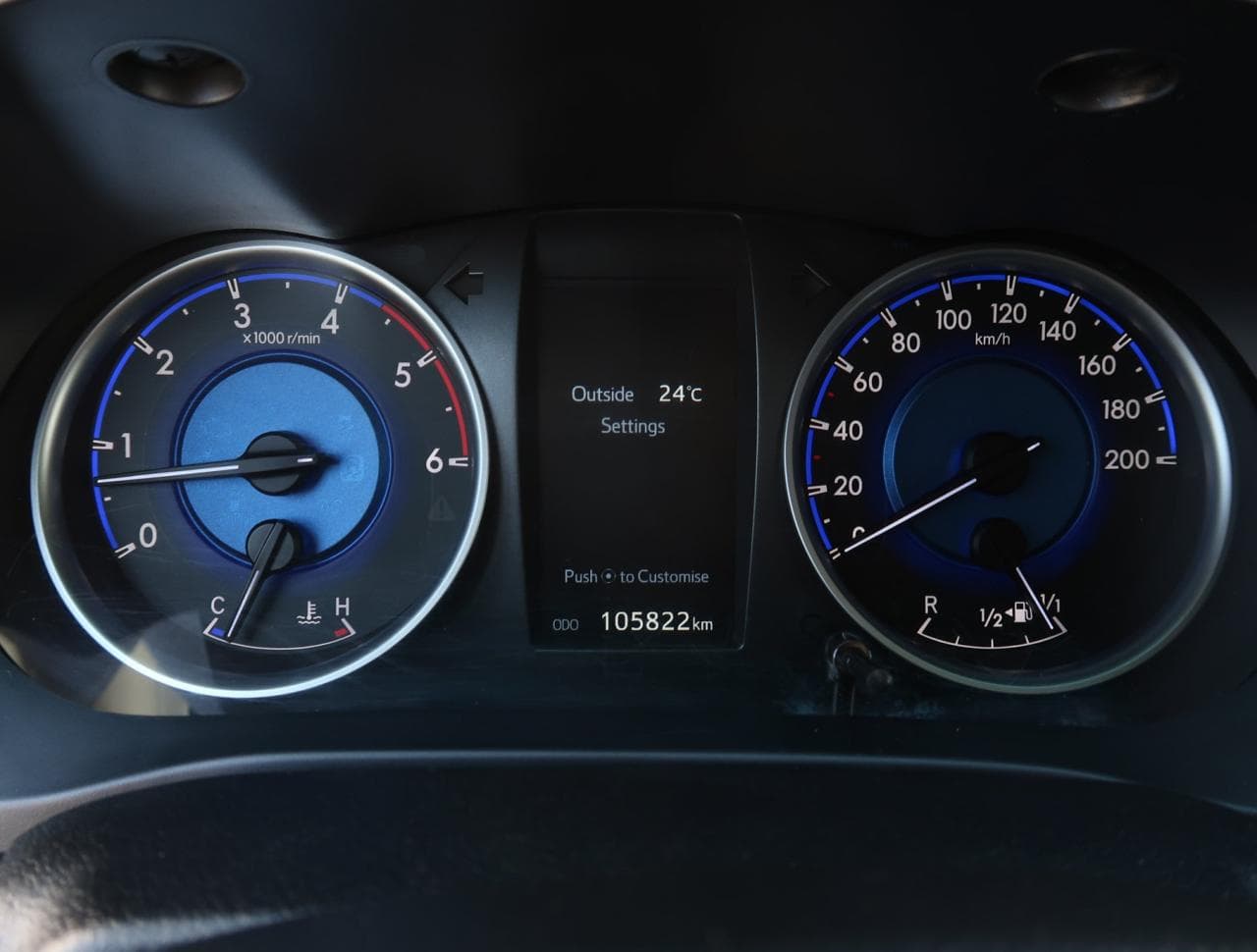2019 Toyota HILUX - 17