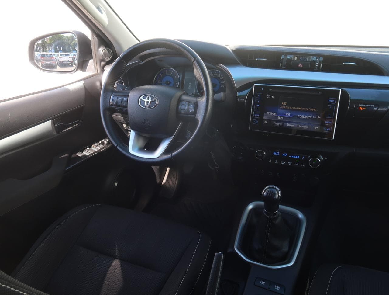 2019 Toyota HILUX - 9