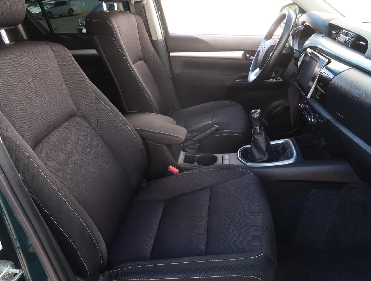 2019 Toyota HILUX - 12