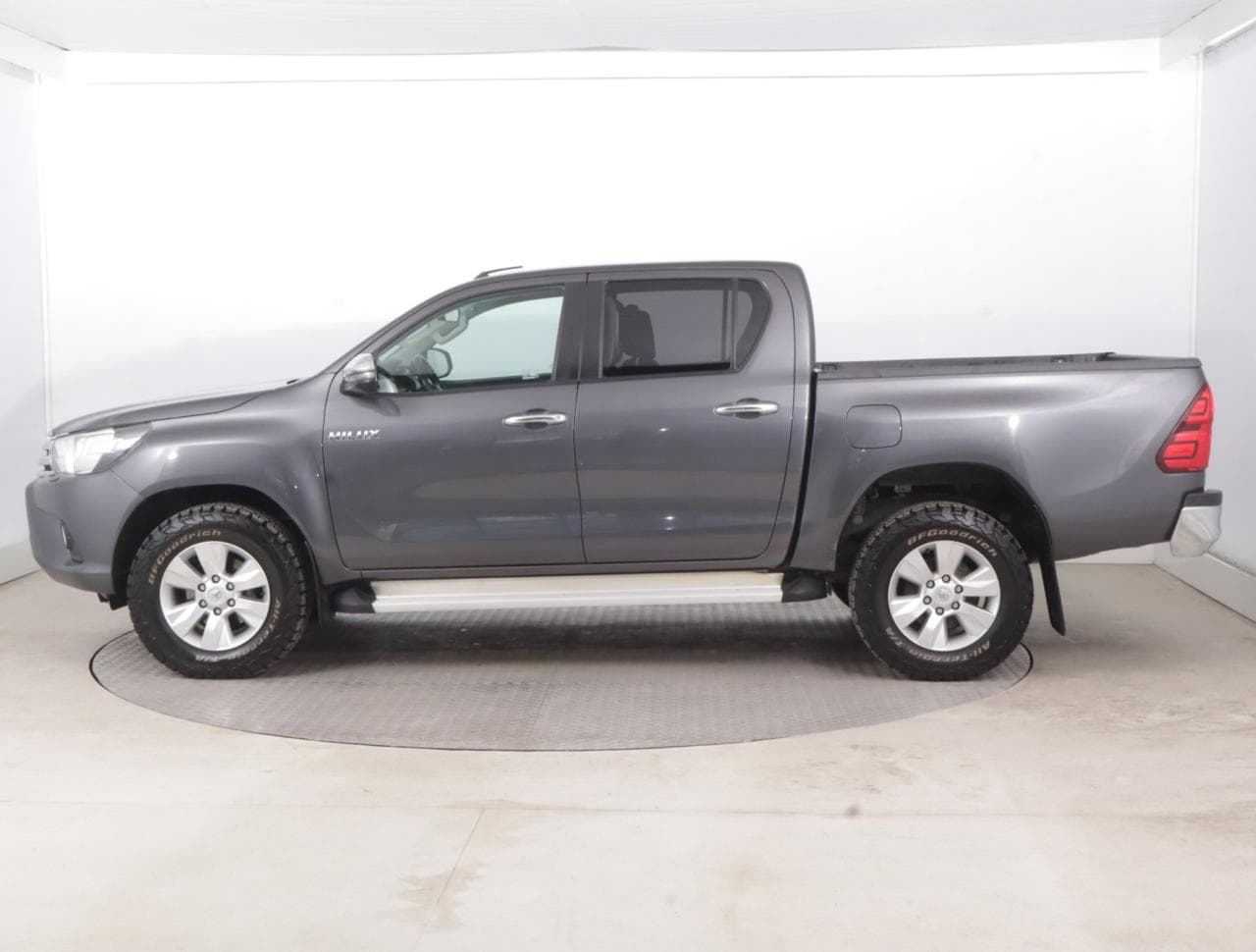 2020 Toyota HILUX - 4