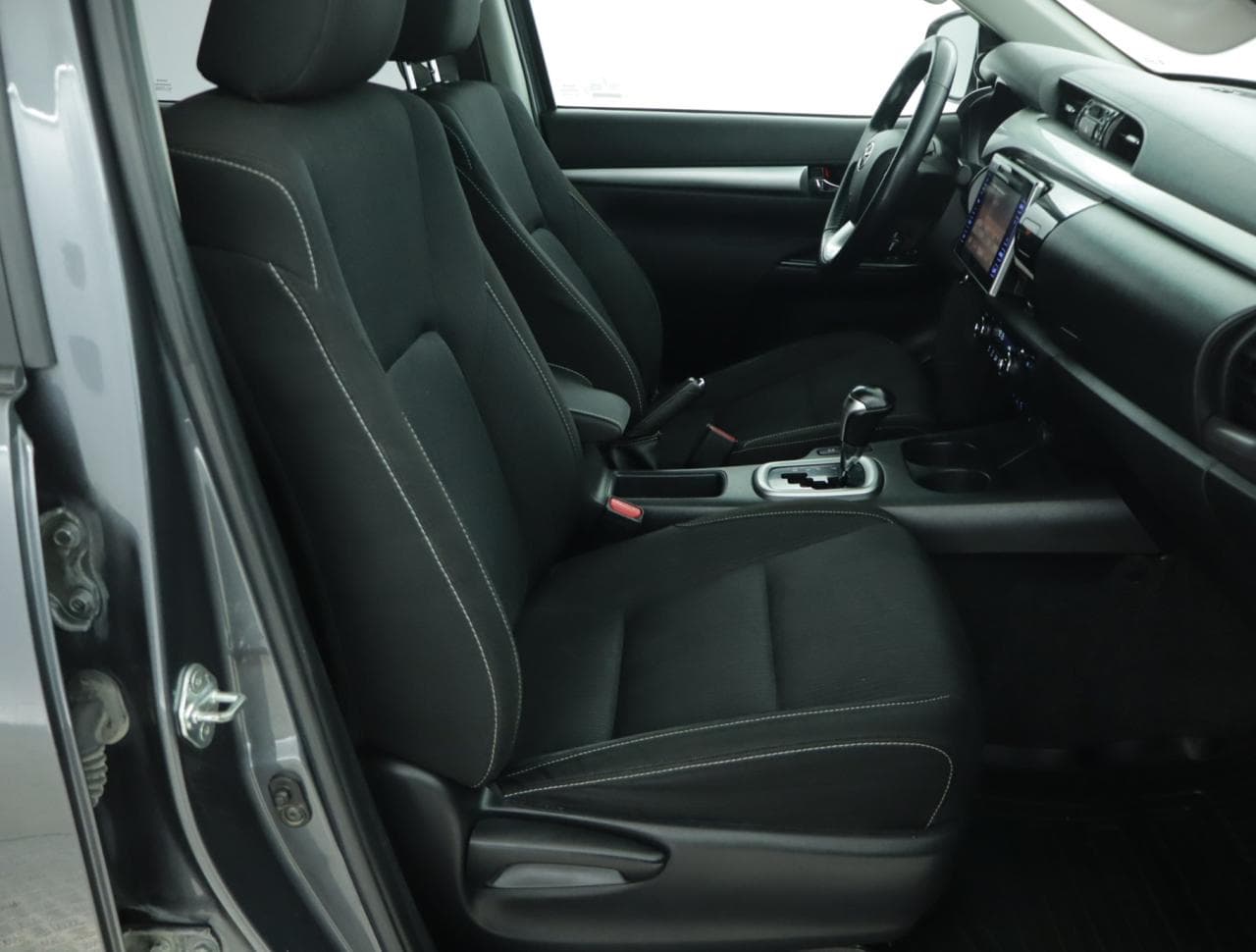 2020 Toyota HILUX - 12