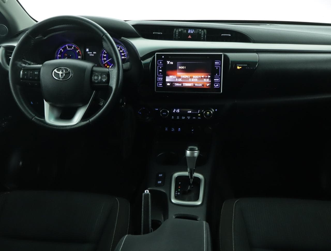 2020 Toyota HILUX - 10
