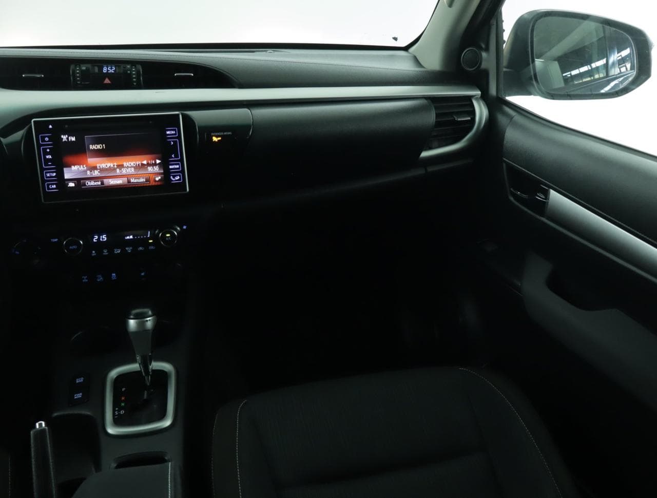 2020 Toyota HILUX - 11
